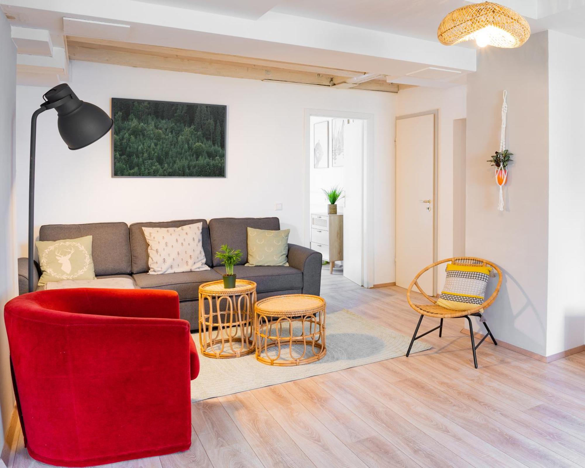 Apartment Mariposa Stays, Seenaehe, Parkplatz, 8 Gaeste Lenzkirch