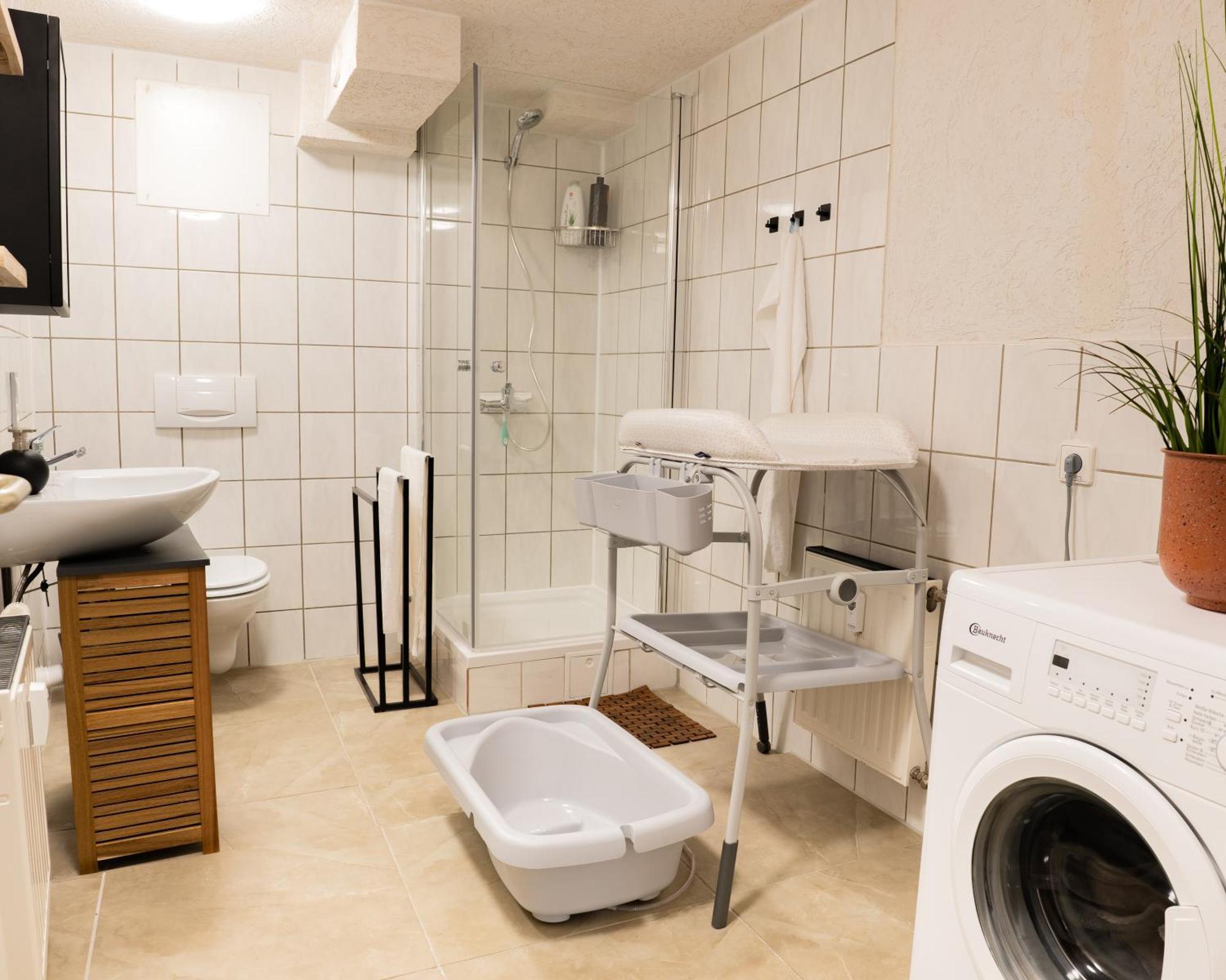 Mariposa Stays, Seenaehe, Parkplatz, 8 Gaeste