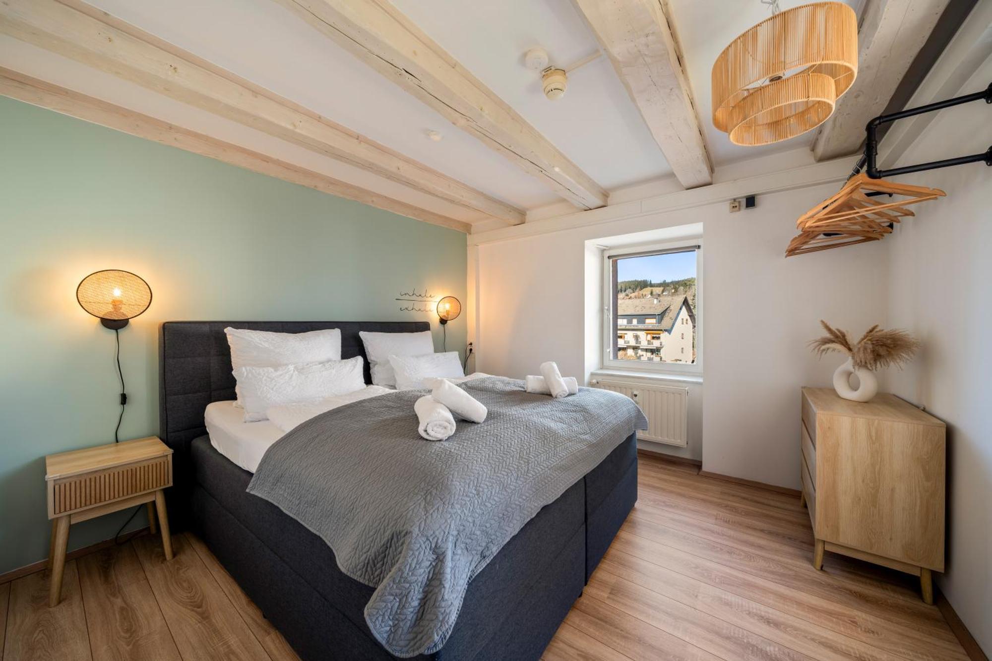 Mariposa Stays, Seenaehe, Parkplatz, 8 Gaeste